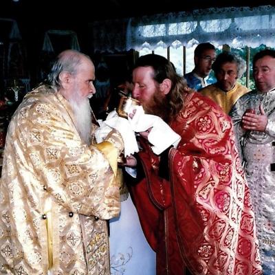 Hramul Din 200x Manastirea Dragomiresti Maramures