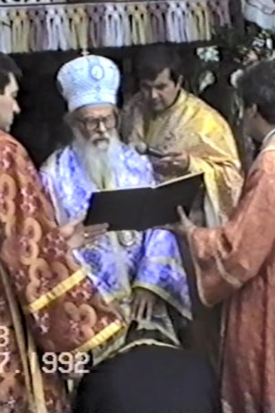 Hram 1992 07 20 Sf Ilie 008 Hirotesia Pr.staret.sofronie Protosingel