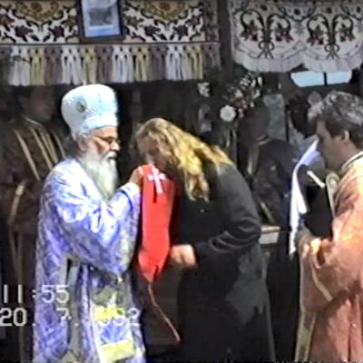 Hram 1992 07 20 Sf Ilie 009 Hirotesia Pr.staret.sofronie Protosingel 02