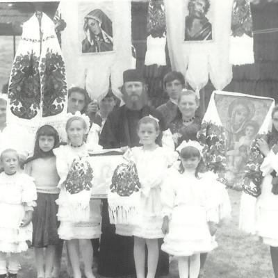 Procesiune La Hramul Manastirii